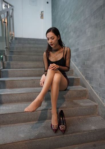 中文字幕人成乱码熟女小说_免费超清在线观看