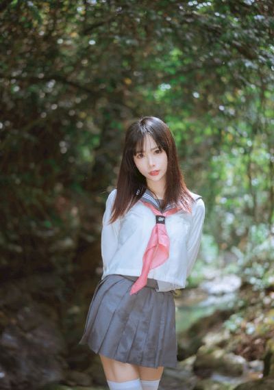 老汉强势俩风韵犹存在线播放_HD免费高清观看