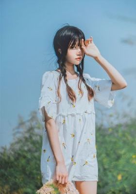 亚洲人妖女同在线播放_DVD高清完整版播放